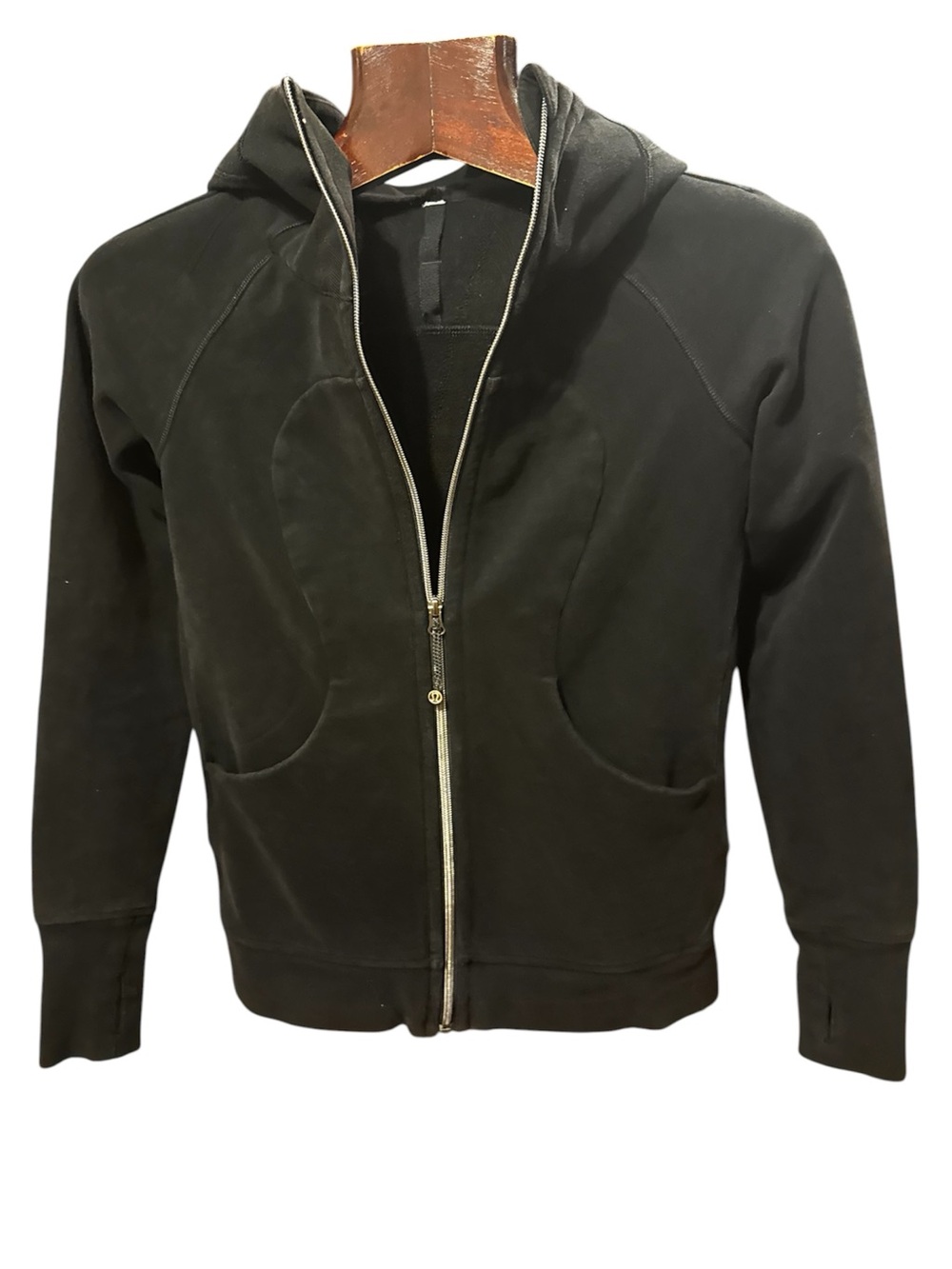 Lululemon thick winter Black Zip-Up Hoodie Jacket size 8 in great condition